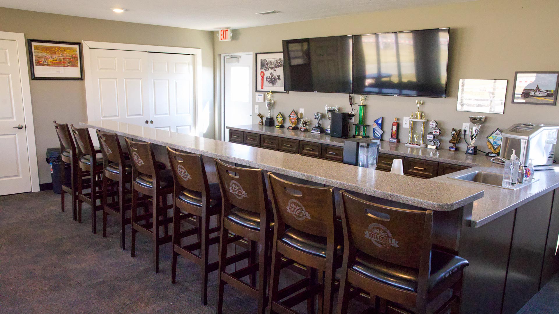 Suite at K1 Circuit Whiteland